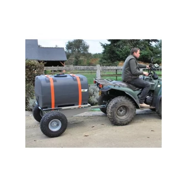 Remorque basculante et tonne à eau pour micro tracteur ou quad Remorque basculante et tonne à eau pour micro tracteur ou quad