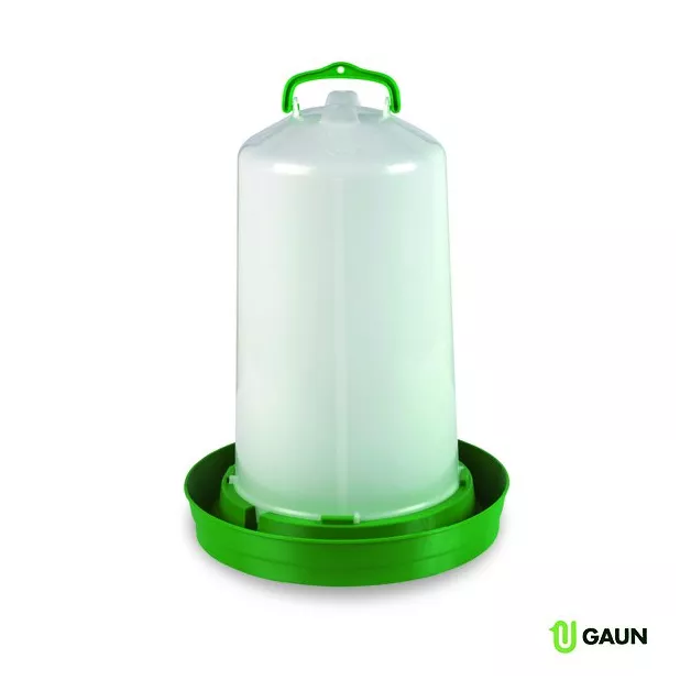 Abreuvoir volaille en plastique résistant avec poignée