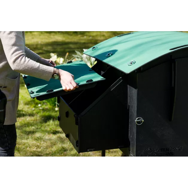 Poulailler iglou-écodesign sur pieds en plastique recyclé impérissable Poulailler iglou-écodesign sur pieds en plastique recyclé impérissable