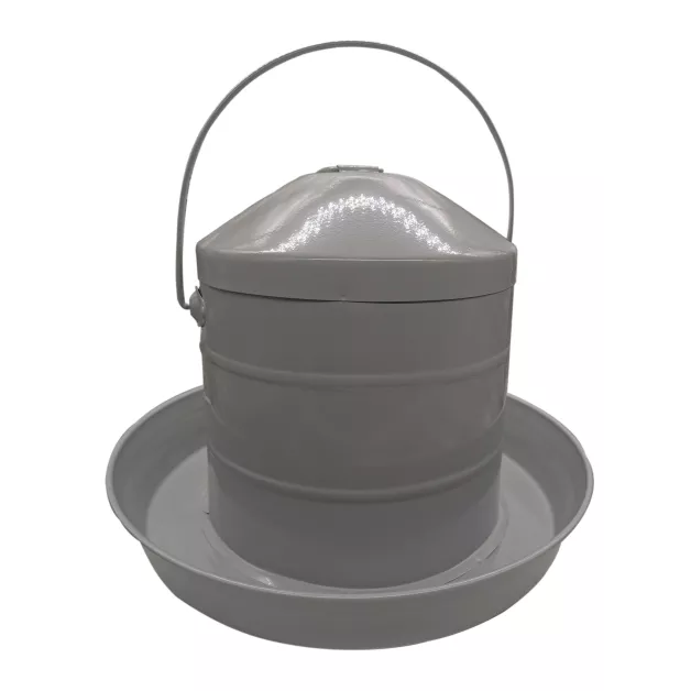 Abreuvoir métallique galvanisé pour poules Abreuvoir métallique galvanisé pour poules