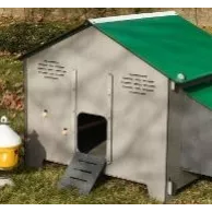 Les avantages d’un matériau très résistant tel que le HPL pour votre poulailler