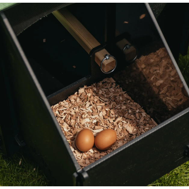 Poulailler iglou-écodesign sur pieds en plastique recyclé impérissable Poulailler iglou-écodesign sur pieds en plastique recyclé impérissable