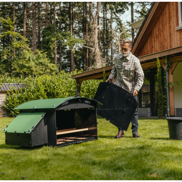 Poulailler iglou-écodesign sur pieds en plastique recyclé impérissable Poulailler iglou-écodesign sur pieds en plastique recyclé impérissable