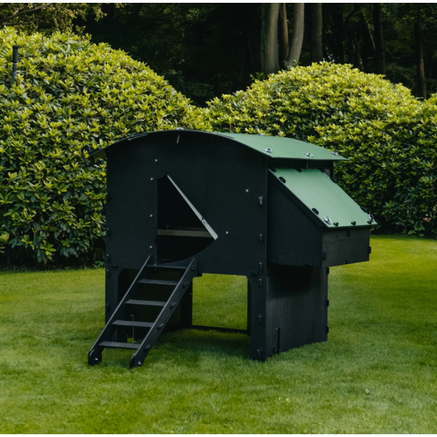 Poulailler iglou-écodesign sur pieds en plastique recyclé impérissable Poulailler iglou-écodesign sur pieds en plastique recyclé impérissable