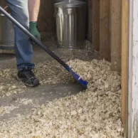 Les équipements indispensables pour nettoyer votre poulailler